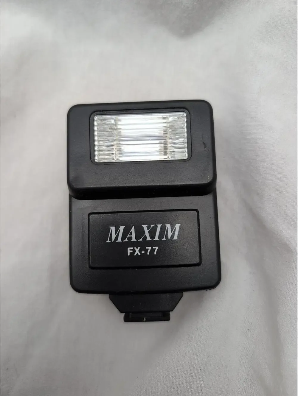 MAXIM FX-77 Electronic Flash Unit Made in Taiwan